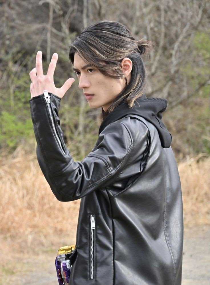今日は仮面ライダーバッファ/吾妻道長役の杢代和人さんの21歳の誕生日
