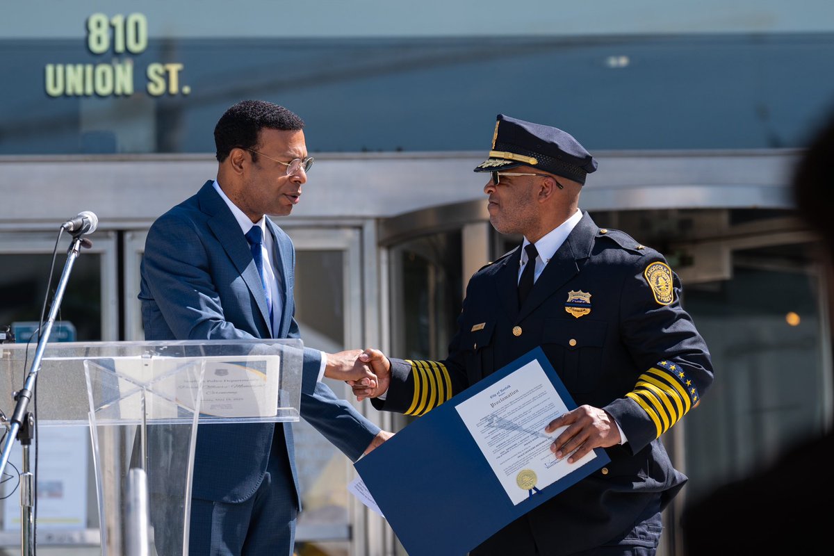 Kenneth Alexander tweet media