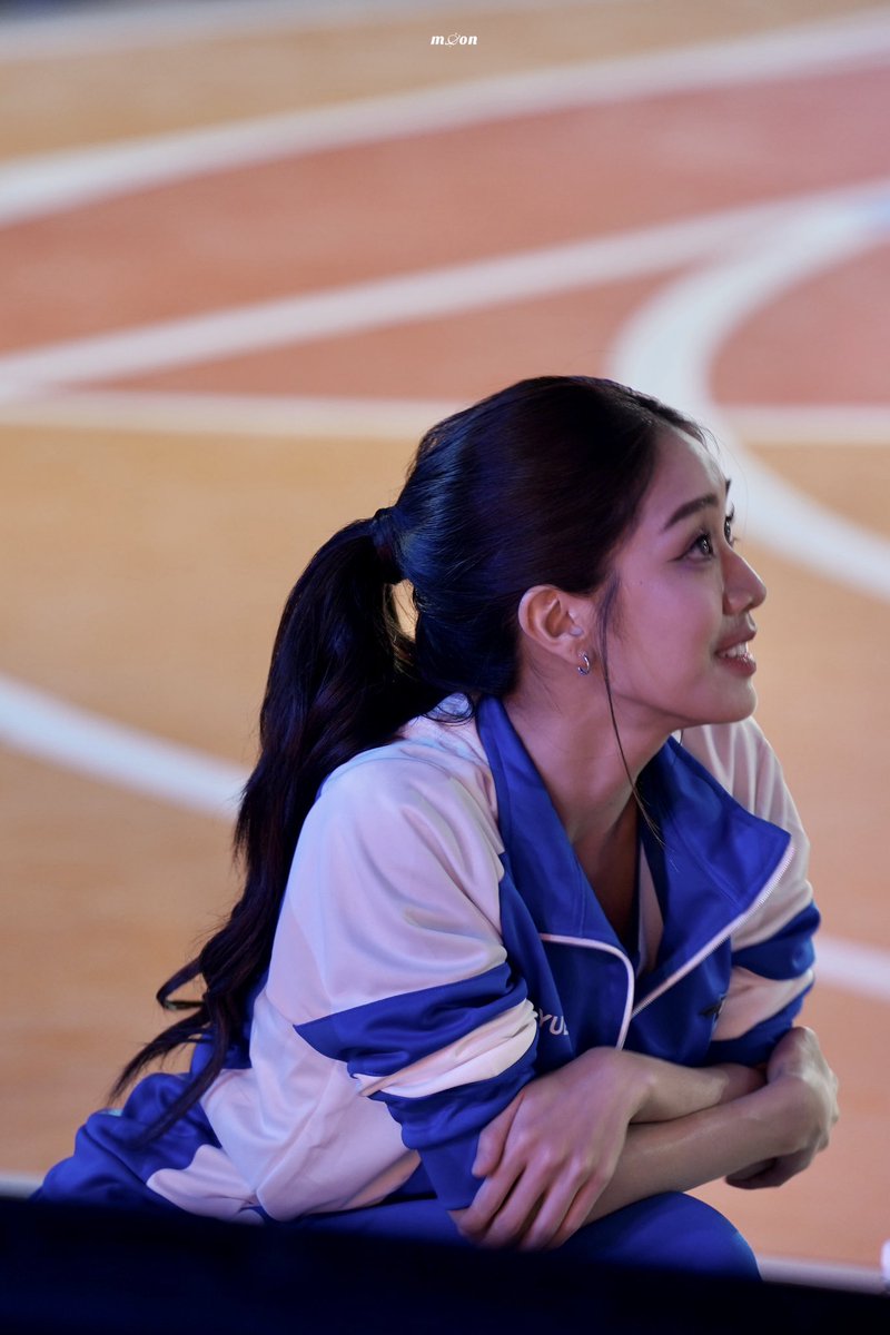 moonflowerxxxxx's tweet photo. เธอ อย่าจ้องแบบนี้ดิวะ 😭

#Mind4EVE
#OLYMPOPDAY https://t.co/eFY5nLLmwh