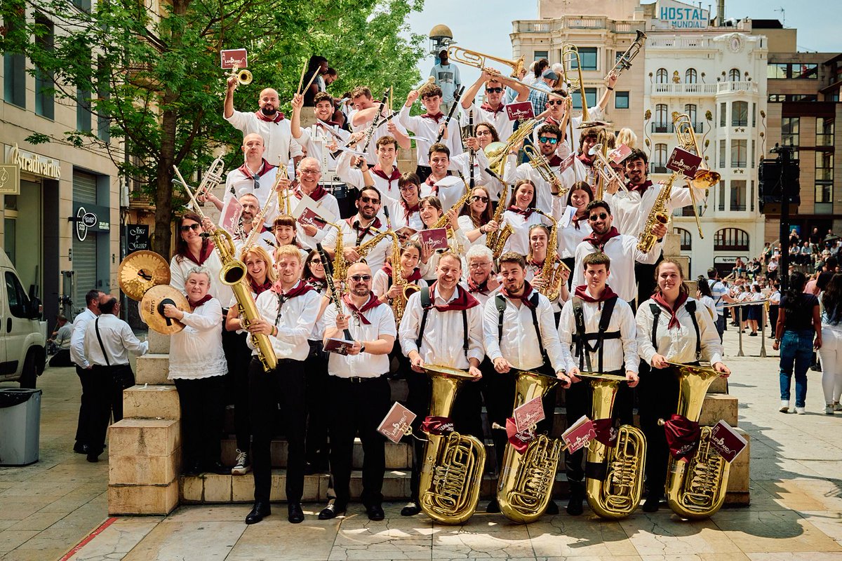 Ilerband tweet media