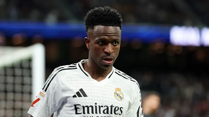 F_GallardoTV's tweet photo. 🚨 ¡EXCLUSIVA MUNDIAL! ¡INFORMACIÓN ÚNICA!

El Real Madrid va a fichar a muchos jugadores este verano y obligado, pero todo esto tiene una explicación…

Florentino Pérez va a vender a Vinícius Júnior a Arabia Saudí y va a obtener un buen ingreso.

¡Fin boom! ¡Al lío! 🤫💣 https://t.co/VqPMXRiCI8