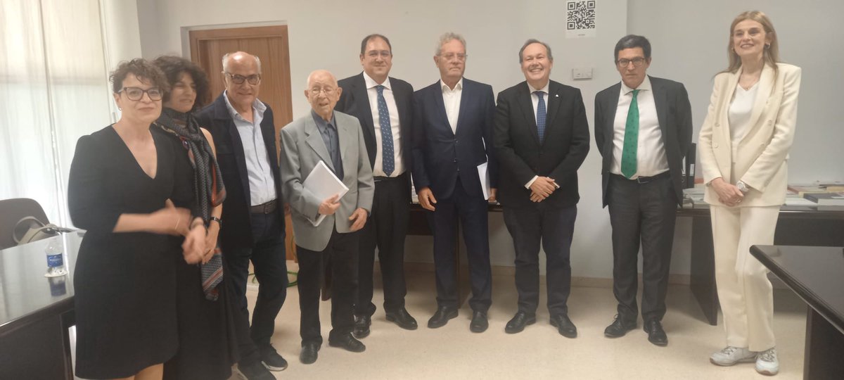 Enhorabuena a José Ángel Camisón, nuevo catedrático de Derecho Constitucional: