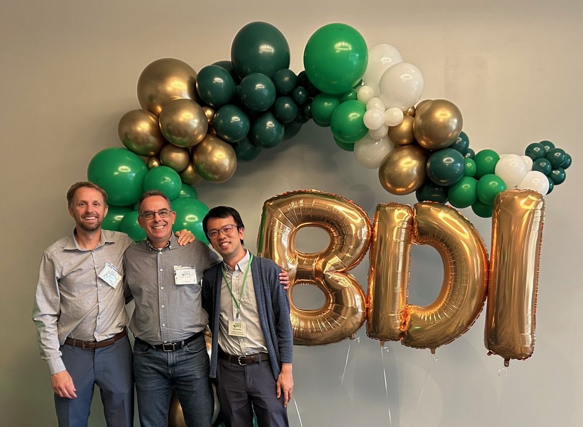 BDI_UNT's tweet image. Congratulations to Dr. Brian Meckes, Dr. Mauricio Antunes, and Dr. Clement Chan on achieving tenure!!! Thank you for making the BioDiscovery Institute a leader in plant science, biotech, and biomedical research!
