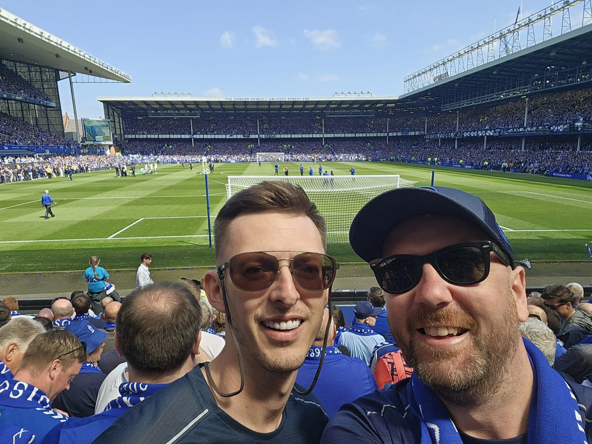 Reece Jones tweet media