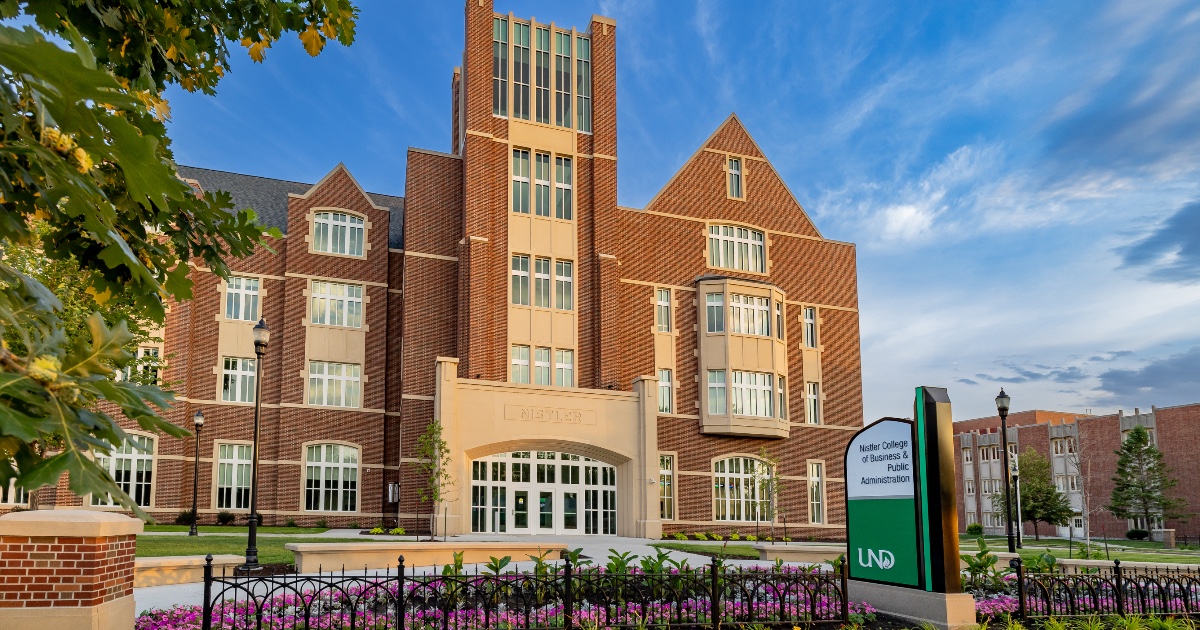 Summer Sessions Begin🌷☀️📚 ! 

First Day of Classes for 12-Week, 9-Week, and First 6-Week Terms

#UNDbiz #UNDproud