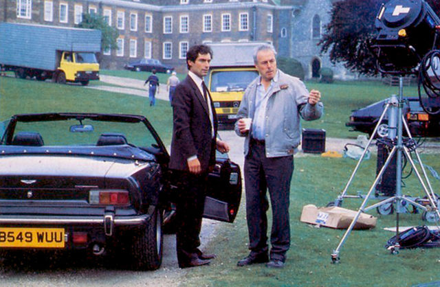 Timothy Dalton and Director John Glen on location at Stonor Park, Henley-on-Thames, England during filming for The Living Daylights (1987) #JamesBond