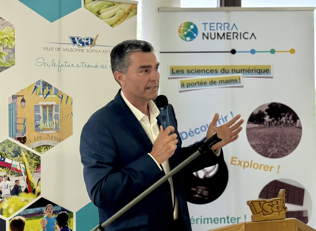 Eric PAUGET (@ericpauget1) on Twitter photo Très fier de lancer la semaine du numérique ici, dans le bâtiment <a href="/Terra_Numerica/">Terra Numerica</a> de <a href="/SophiaAntip0lis/">Sophia Antipolis</a>, aux côtés du maire de <a href="/ValbonneSA/">Valbonne Sophia Antipolis</a>, <a href="/JosephCesaro/">CESARO Joseph</a>.
Cette semaine du numérique sera l’occasion, pour des élèves de notre territoire, mais aussi le grand public, de venir Très fier de lancer la semaine du numérique ici, dans le bâtiment <a href="/Terra_Numerica/">Terra Numerica</a> de <a href="/SophiaAntip0lis/">Sophia Antipolis</a>, aux côtés du maire de <a href="/ValbonneSA/">Valbonne Sophia Antipolis</a>, <a href="/JosephCesaro/">CESARO Joseph</a>.
Cette semaine du numérique sera l’occasion, pour des élèves de notre territoire, mais aussi le grand public, de venir