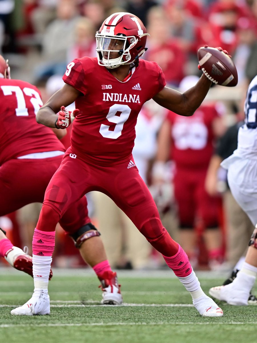 Blake Roskopf-c/o 2027 QB (@roskopf_blake) on Twitter photo After a great conversation with <a href="/CoachShanahan_/">Mike Shanahan</a> I am blessed to receive my 13th d1 offer from <a href="/IndianaFootball/">Indiana Football</a>
<a href="/AZcoachHenri/">🕸️Coach Henri 🕸️</a> <a href="/DEdgeFootball/">Desert Edge Football</a> After a great conversation with <a href="/CoachShanahan_/">Mike Shanahan</a> I am blessed to receive my 13th d1 offer from <a href="/IndianaFootball/">Indiana Football</a>
<a href="/AZcoachHenri/">🕸️Coach Henri 🕸️</a> <a href="/DEdgeFootball/">Desert Edge Football</a>