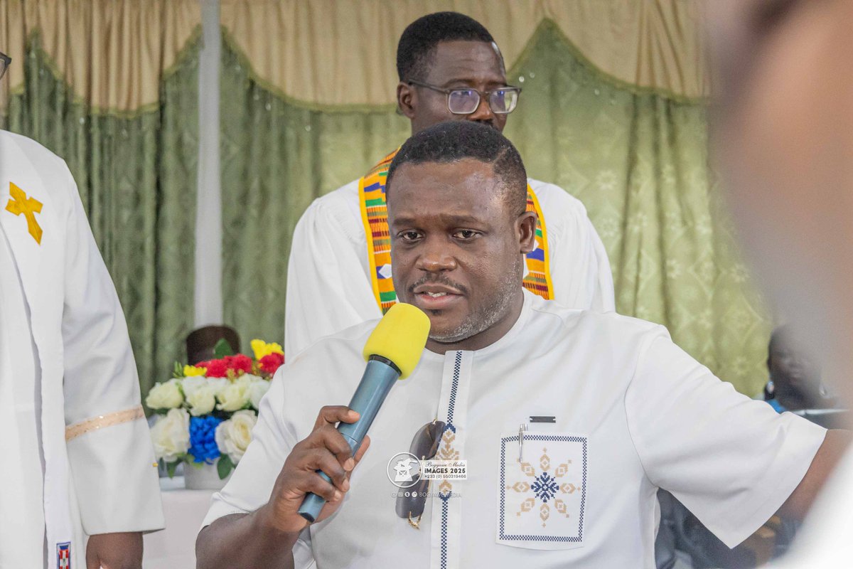 BogyaweMedia's tweet photo. Photos from the Thanksgiving service in Akosombo, where the Overlord of Akwamu joined the Deputy Finance Minister and other government officials in a moment of praise.
#Akwamu #AkosomboService #Thanksgiving #RoyalPresence #Gratitude #LeadershipInFaith #highlight #follower https://t.co/CeVxj14LaL