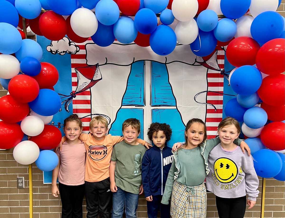 Today, EES kicked off Right-to-Read Week with a Dr. Seuss performance presented by members of the EHS Choir. There are many fun activities in store this week for EES students surrounding the Dr. Seuss theme. Hats of Reading!