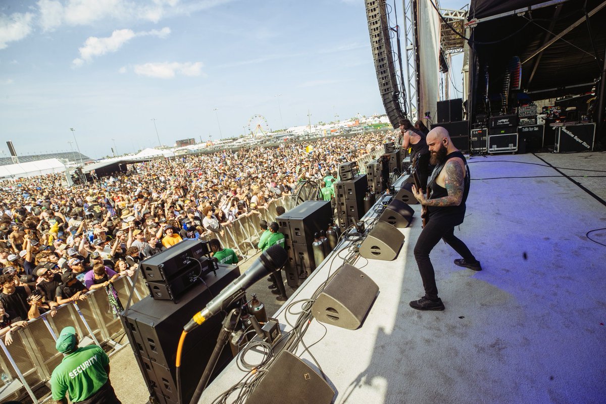 The Blood Dynasty Tour just wrapped up at <a href="/RockvilleFest/">Welcome To Rockville</a>. Thanks for having us and to everyone who made it out to the shows. 🤘

📷 <a href="/CameronNunez/">Cameron Nunez</a>