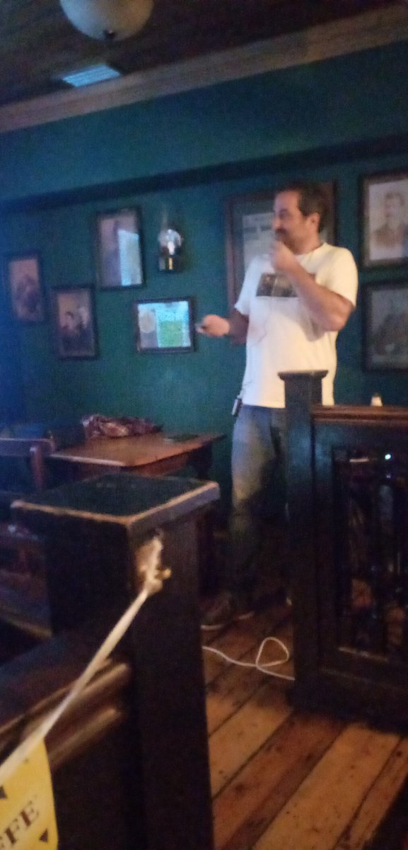 SANDRACORBEIRA's tweet photo. Con Sergio y Eva del Centro de Investigación y Tecnología Agroalimentaria de Aragón @unizar aprendemos que las trufas no son sólo de chocolate
#Pint25ES, #Pint25ZGZ
@pintofscienceES https://t.co/GINKFVqnDO