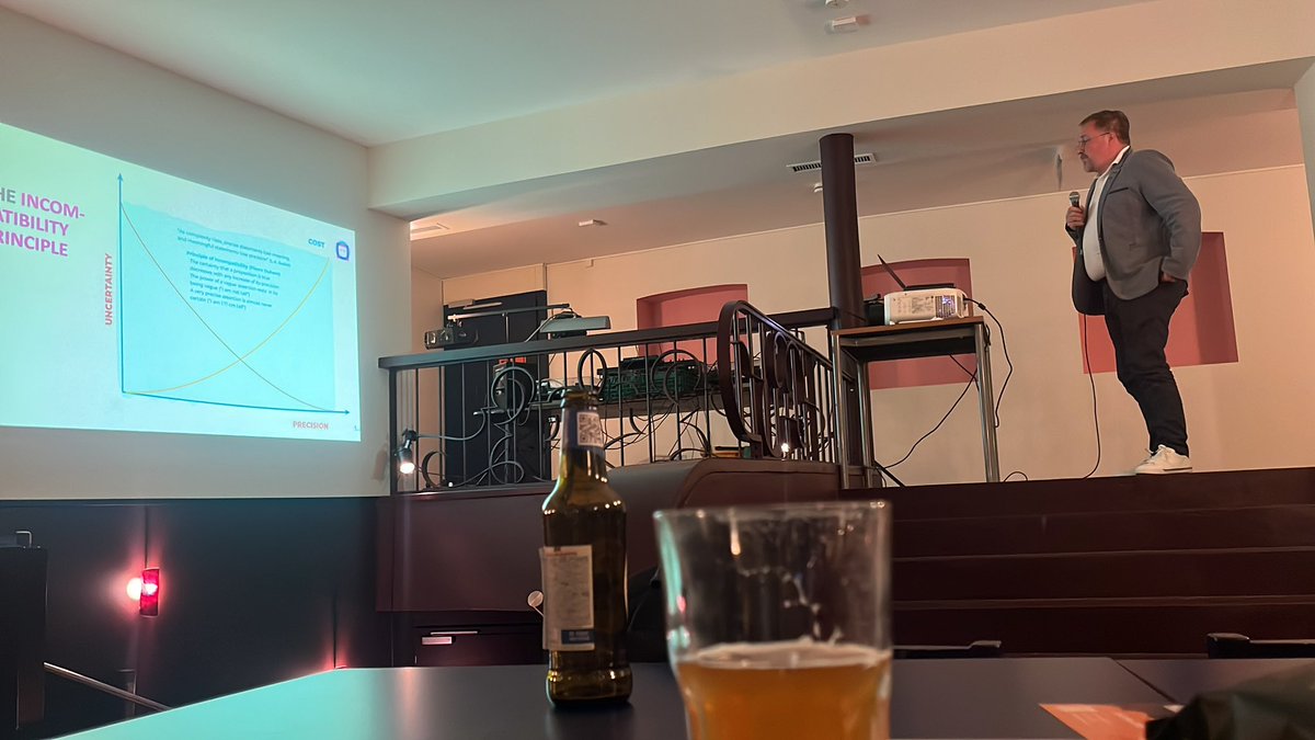 Enjoying #pintofscience #Fribourg! Nice first night of science meeting the bars! Visit your local events and enjoy science :)