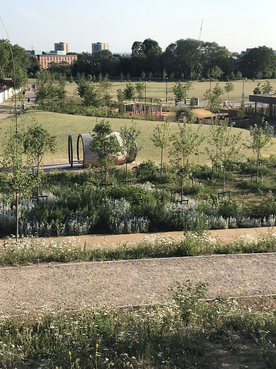 summerstown182's tweet photo. Never a dull moment with the Springfield development! Get up to speed with what’s going on & catch up with the glorious Park at its midsummer finest #SpringfieldRevealed Guided Walk Saturday 7 June 2pm from Burntwood School https://t.co/TEjxuGNnlC https://t.co/QXpxtDN3uw