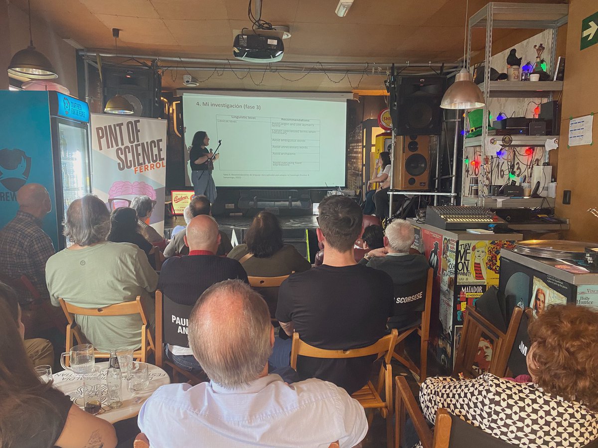 La tarde continúa con una espectacular Paloma Blasco (UNED) presentando su charla “La Administración habla, pero no la entiendo”.

¡Gracias por explicarnos la importancia de tener un lenguaje claro y accesible en los documentos administrativos!

#pint25
#pint25es
#pint25fer