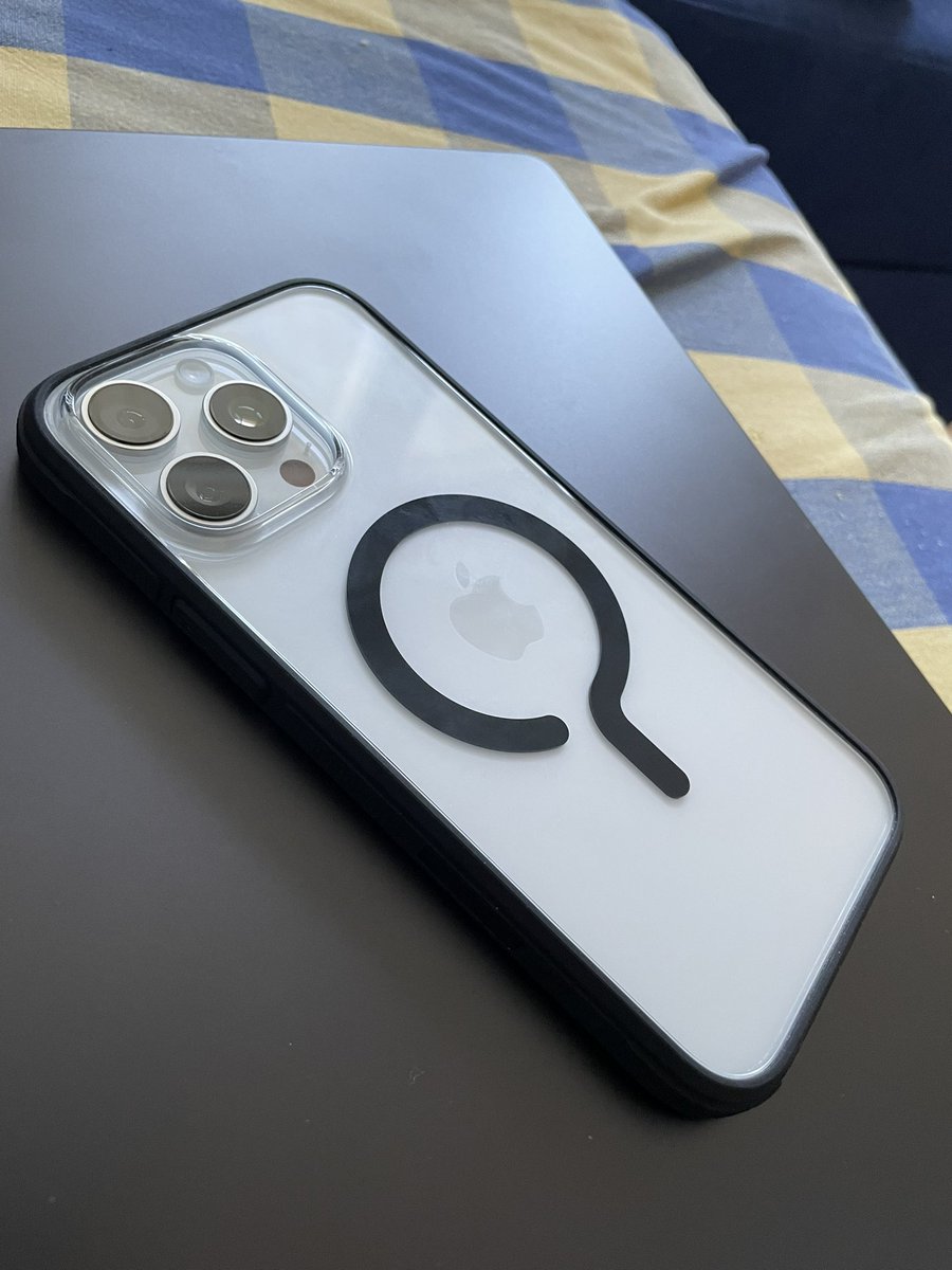 This case is so ghostly <a href="/dbrand/">dbrand</a> 
#Ghostcase2_0