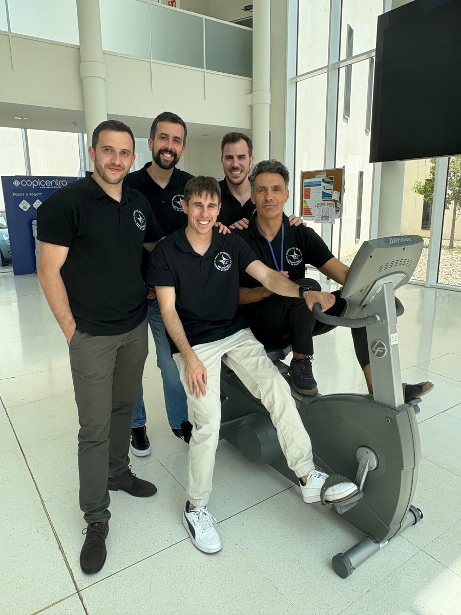 Otra año más en el #ExpertoET! Jornada ideal hablando de #prehabilitación y #solucionesdigitales en Fisioterapia. Además, reencuentro con viejos compañeros que siempre es un placer verlos y escucharlos.💪🫰