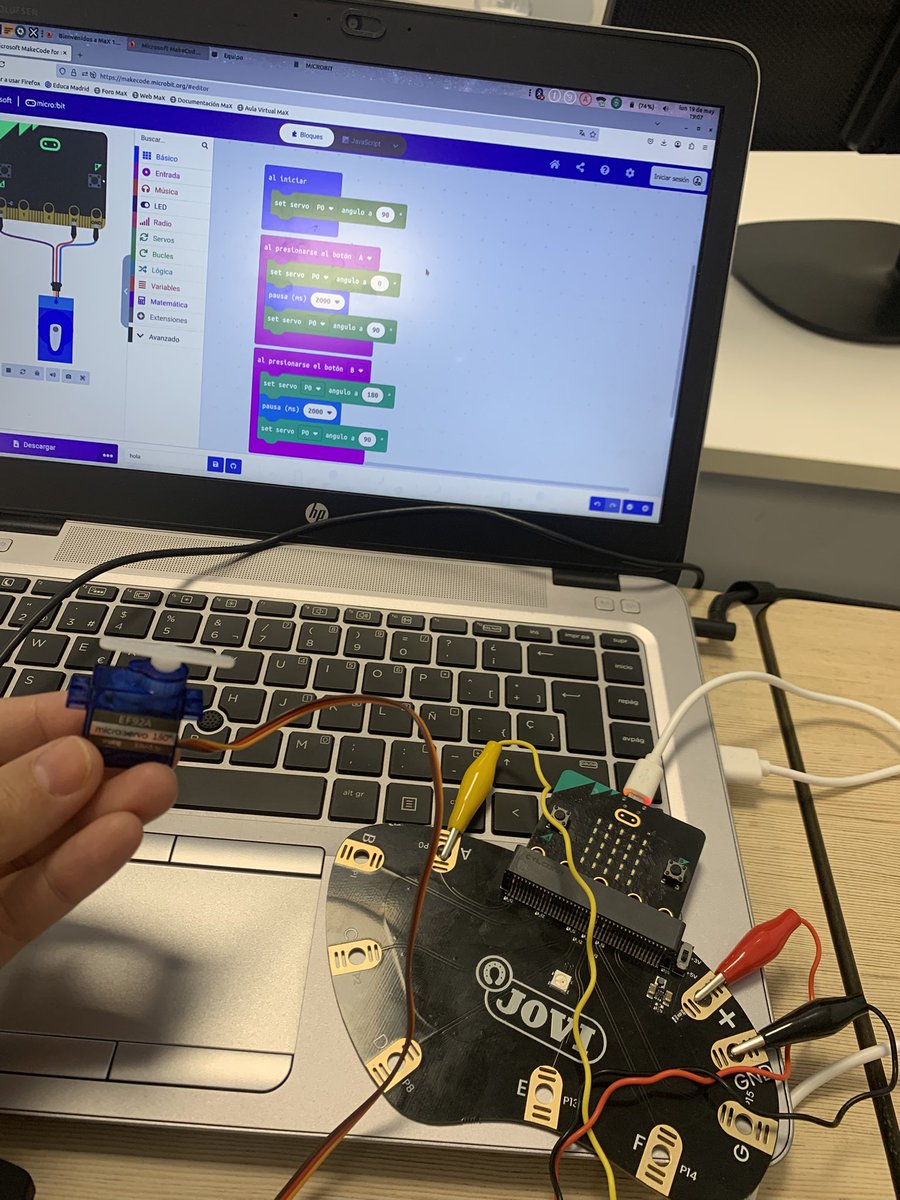 Acabamos de finalizar la última formación de capacitación de robótica del curso. Esta vez hemos aprendido muchos retos para motivar a nuestro alumnado con Jovi Art2Bit. ¡Qué ganas de poner en práctica! ¡Gracias! #CodigoEscuela4_0_Madrid #IF_CMadrid
#CTIFMadrid_Cap