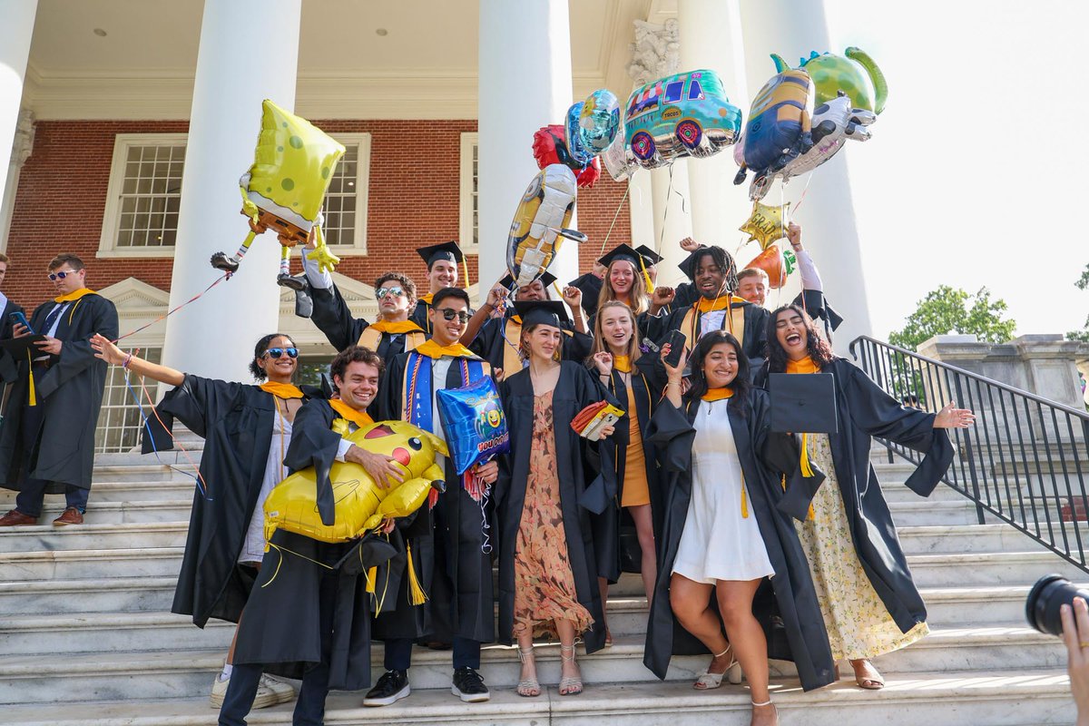 uvadatascience's tweet photo. A day we'll never forget!

#Grad #UVA #DataScience https://t.co/YYDsZWW76z