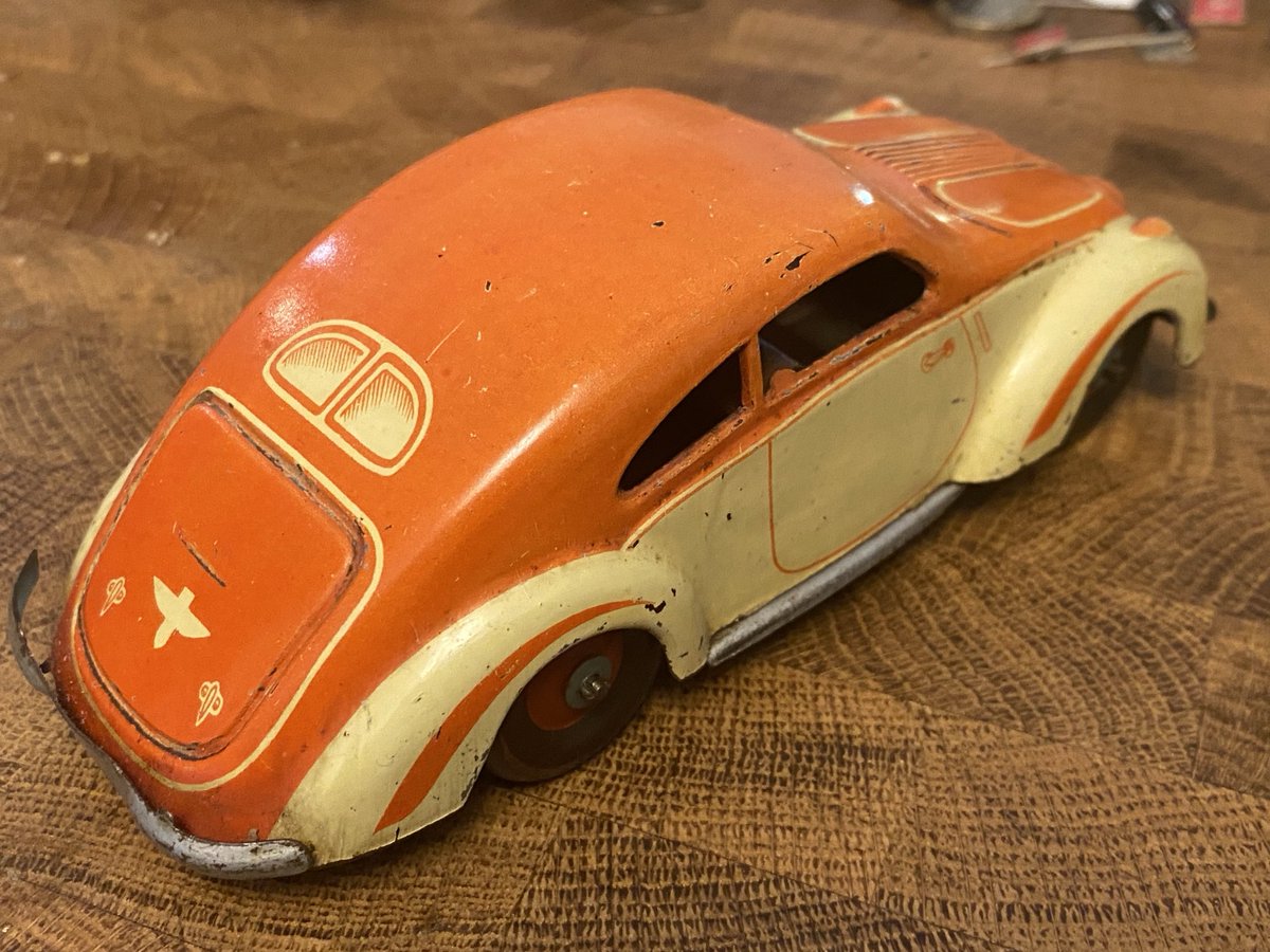 Always come home from Sandown with something interesting. This time there’s a tinplate Adler Sport, obviously German but no maker’s mark. Then there’s a cute, cartoonish cop car from Marusan of Japan, and a few badges of which the International Harvester one is quite scarce