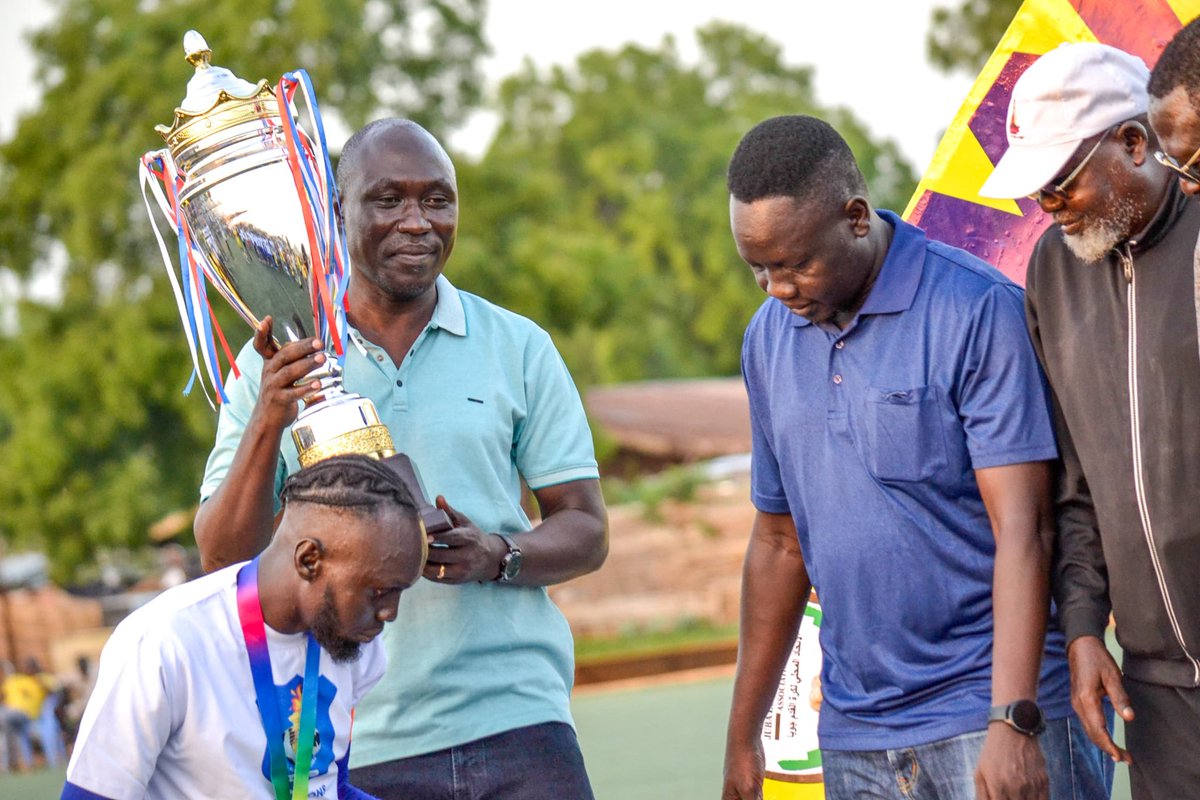 AlHuriya's tweet photo. Hard work pays ๐
#SouthSudanfootball
#Seconddivision
#JLFA
#longlivealhuriya
#flames
#champions
#JLFA25
#AHJ https://t.co/9K3R4pwdfz