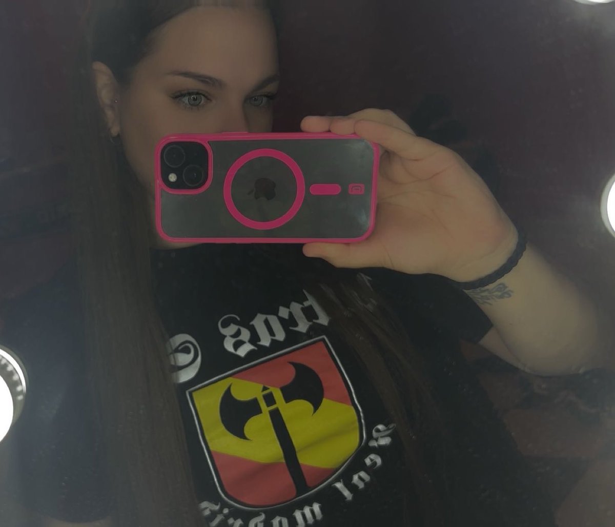 ✌🏻