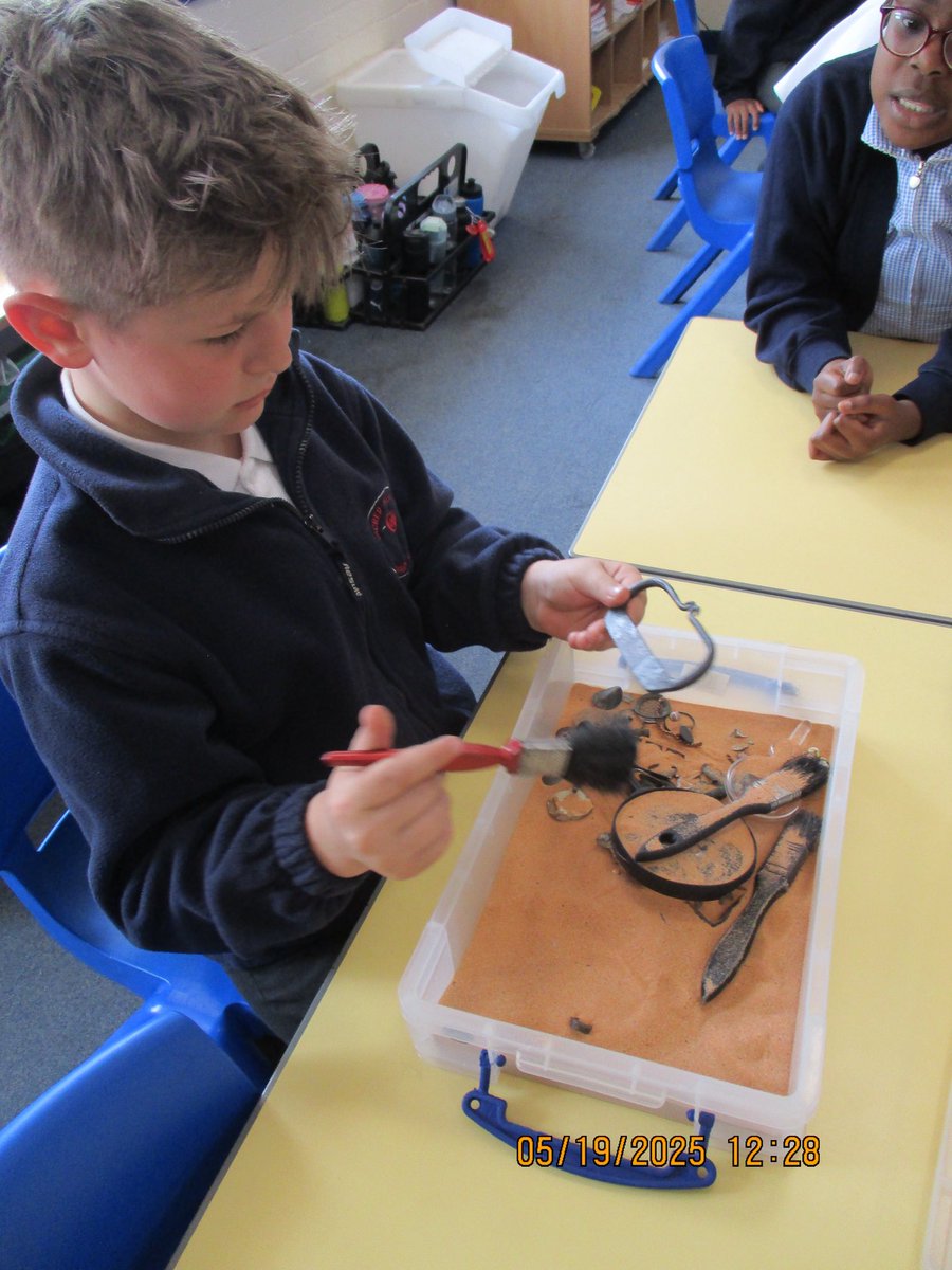SHGorton's tweet photo. LKS2 had great fun learning about the Romans with @HistoricWksps today. We practiced battle formations, played some Roman board games, took part in an archaeological dig and wrote the Roman alphabet with reed pens. https://t.co/T4wHHssJqJ
