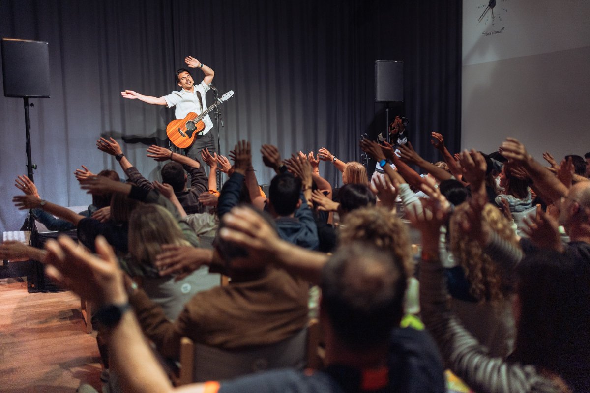El Foment (@elfoment_org) on Twitter photo Doble sessió i doble èxtasi musical amb <a href="/ErnestPrana/">Ernest Prana</a> el divendres a la Sala L'Escola🎶
Gràcies per omplir-nos la sala (dues vegades!) i l’ànima.
📸 Aquí un tastet en imatges ↓ Doble sessió i doble èxtasi musical amb <a href="/ErnestPrana/">Ernest Prana</a> el divendres a la Sala L'Escola🎶
Gràcies per omplir-nos la sala (dues vegades!) i l’ànima.
📸 Aquí un tastet en imatges ↓