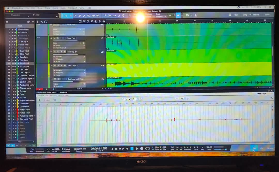 WalcomMusic's tweet photo. Using Melodyne in Studio One to re-trigger drums is awesome, but be aware that you must always check your phase between the recorded drum and your re-triggered drum sample. #studiolife #smackhousestudios #studioonepro https://t.co/biyAbYc7sX