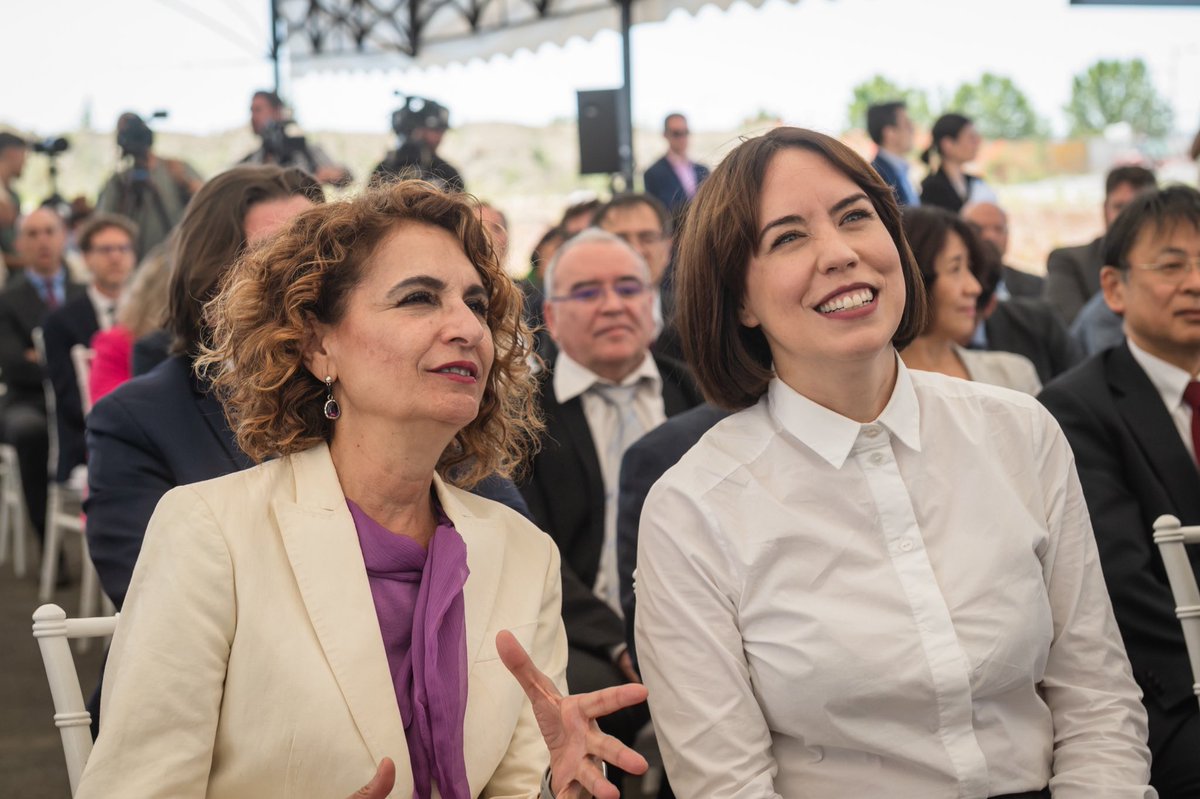 Diana Morant (@dianamorantr) on Twitter photo La energía de fusión es uno de los mayores desafíos científicos de la humanidad. Con el <a href="/IFMIF_DONES/">IFMIF-DONES</a>, estamos más cerca de lograrlo.
Este proyecto sitúa a España en el epicentro mundial de este tipo de energía, y revitaliza municipios como Escúzar, demostrando que la ciencia La energía de fusión es uno de los mayores desafíos científicos de la humanidad. Con el <a href="/IFMIF_DONES/">IFMIF-DONES</a>, estamos más cerca de lograrlo.
Este proyecto sitúa a España en el epicentro mundial de este tipo de energía, y revitaliza municipios como Escúzar, demostrando que la ciencia