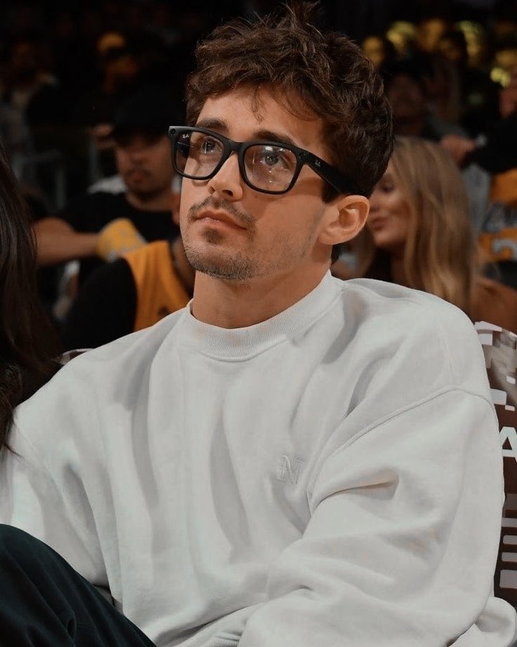 ғᴀᴍɪʟɪᴀ ʟᴇᴄʟᴇʀᴄ. tweet media