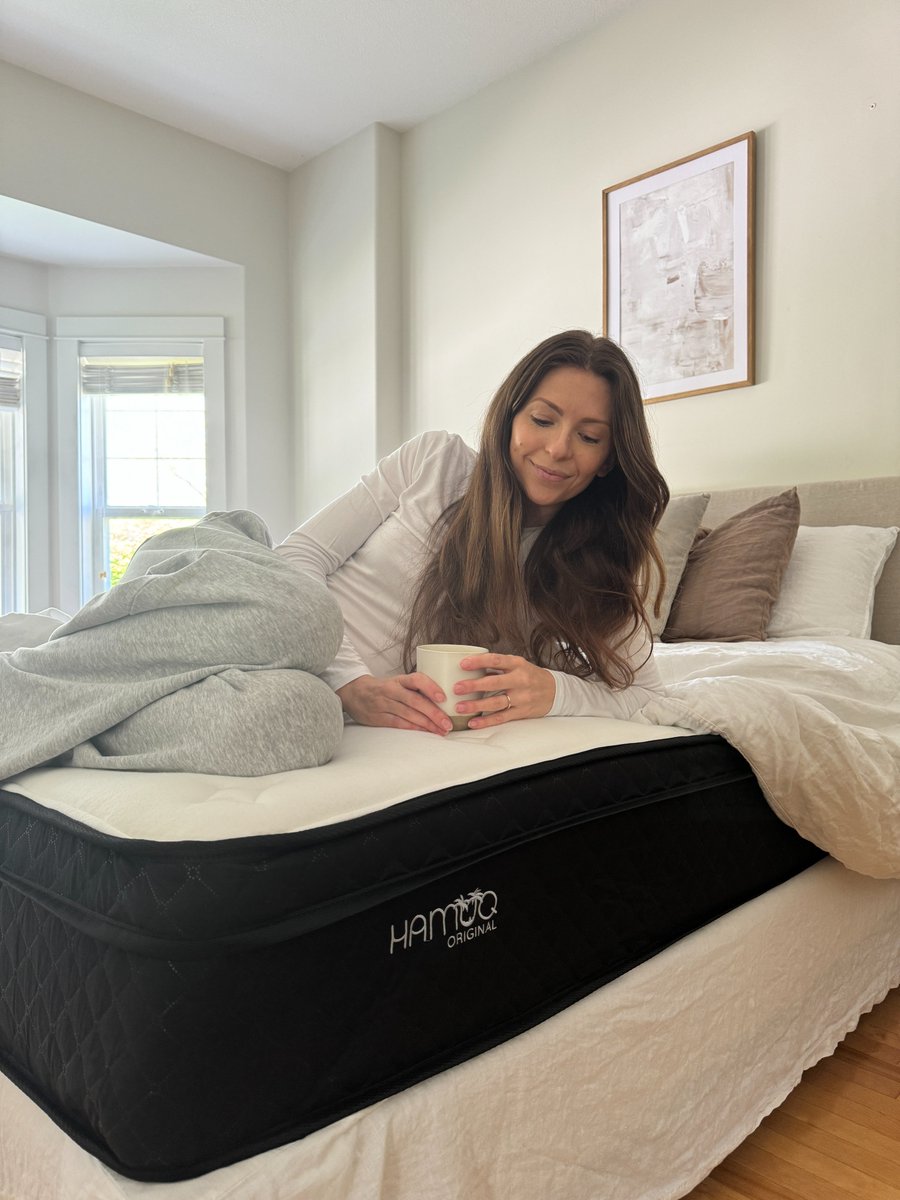Even busy moms deserve slow mornings. The Hamuq mattress gives Melissa Bailey the rest she needs to handle it all.

📸 itsmelissabailey

#hamuq #hamuqsleep #hamuqmattress #canada #canadian #madeincanada #sleep #mattressinabox #hybridmattress #momlife
