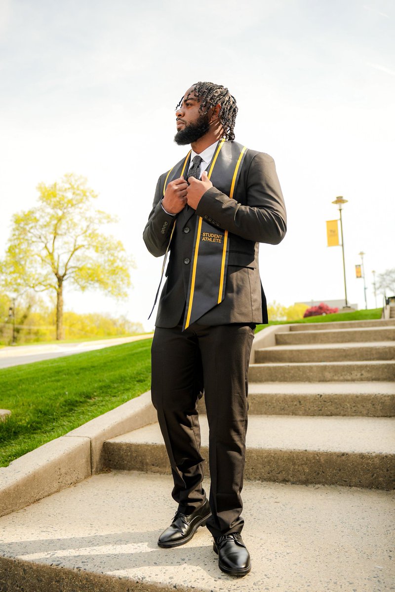 I been told them I would go da farthest 🎓🤲🏽