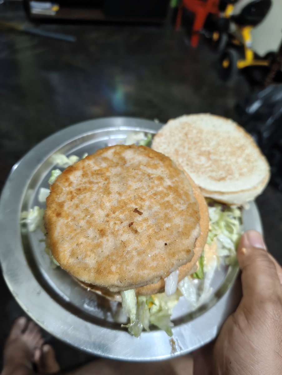 ganarendra's tweet photo. @mcdonaldsindia Hey my order : 6880587396 from Zomato of Mc Maharaja Chicken was not maharaja it wasn't even the Sepoy it was undercooked patties what a shame ! All your ambience, branding &amp; glitter in gutter, can't serve a burger cooked ! https://t.co/ZQvttFUQLt