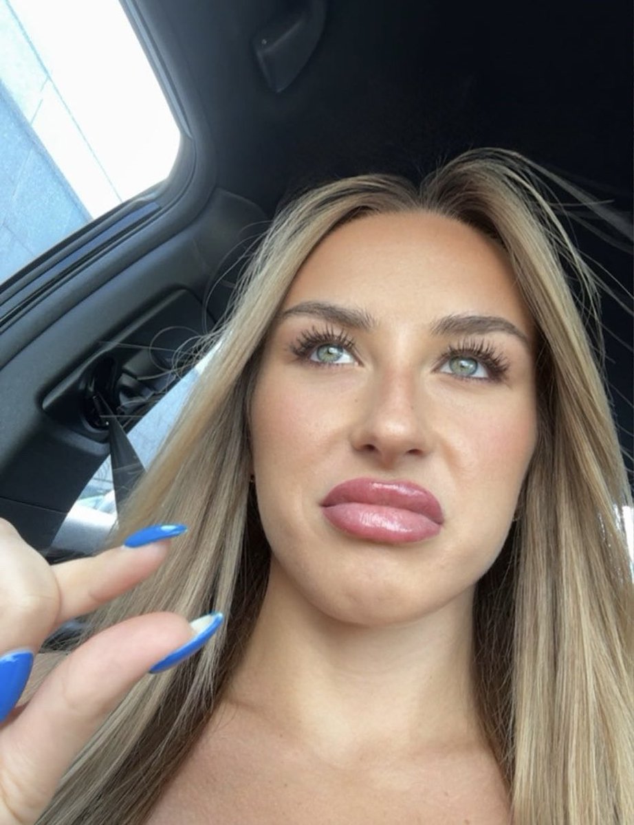 I wanna step on ur tiny little shrimp