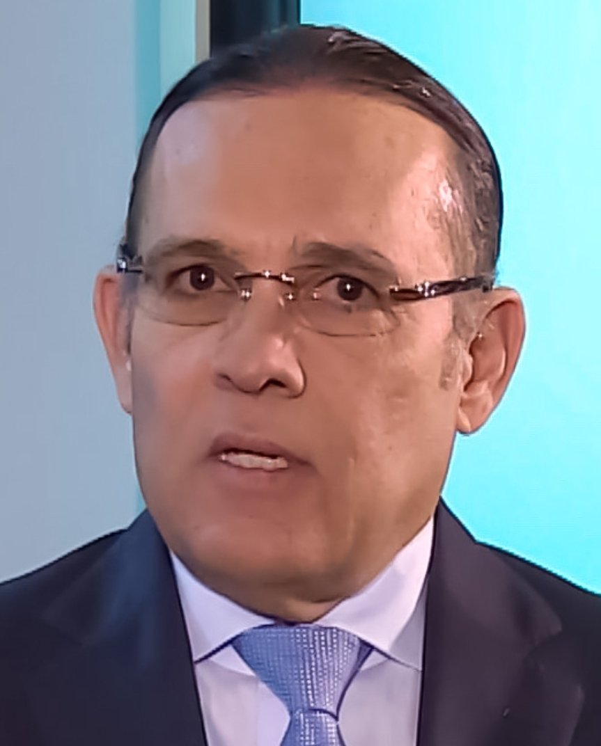 ReflexionFeroz's tweet image. ¿Ustedes creen que es justo que los colombianos les paguemos $52.000.000 mensuales a estos personajes?

♥️ Si
🔁 No 
💬 ¿Qué se merece?