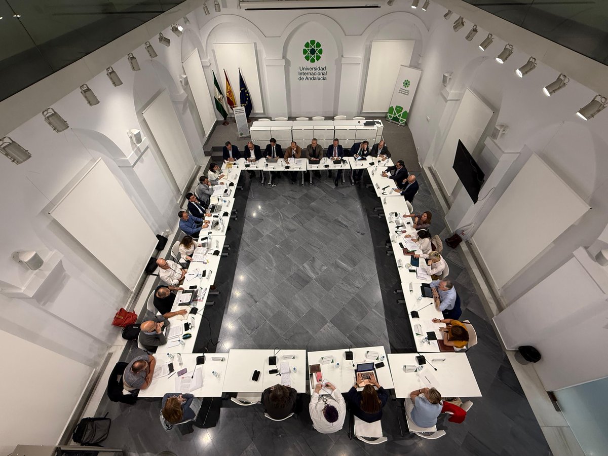 Consejería Universidad, Investigación e Innovación (@universidadand) on Twitter photo 📝 <a href="/AndaluciaJunta/">Junta de Andalucía</a> ultima la nueva convocatoria de complementos autonómicos para docentes y PDI universitarios de 2025, según se ha avanzado en la Mesa General de Negociación de las Universidads Públicas Andaluzas.
🔗 f.mtr.cool/wiagltzwyj 📝 <a href="/AndaluciaJunta/">Junta de Andalucía</a> ultima la nueva convocatoria de complementos autonómicos para docentes y PDI universitarios de 2025, según se ha avanzado en la Mesa General de Negociación de las Universidads Públicas Andaluzas.
🔗 f.mtr.cool/wiagltzwyj