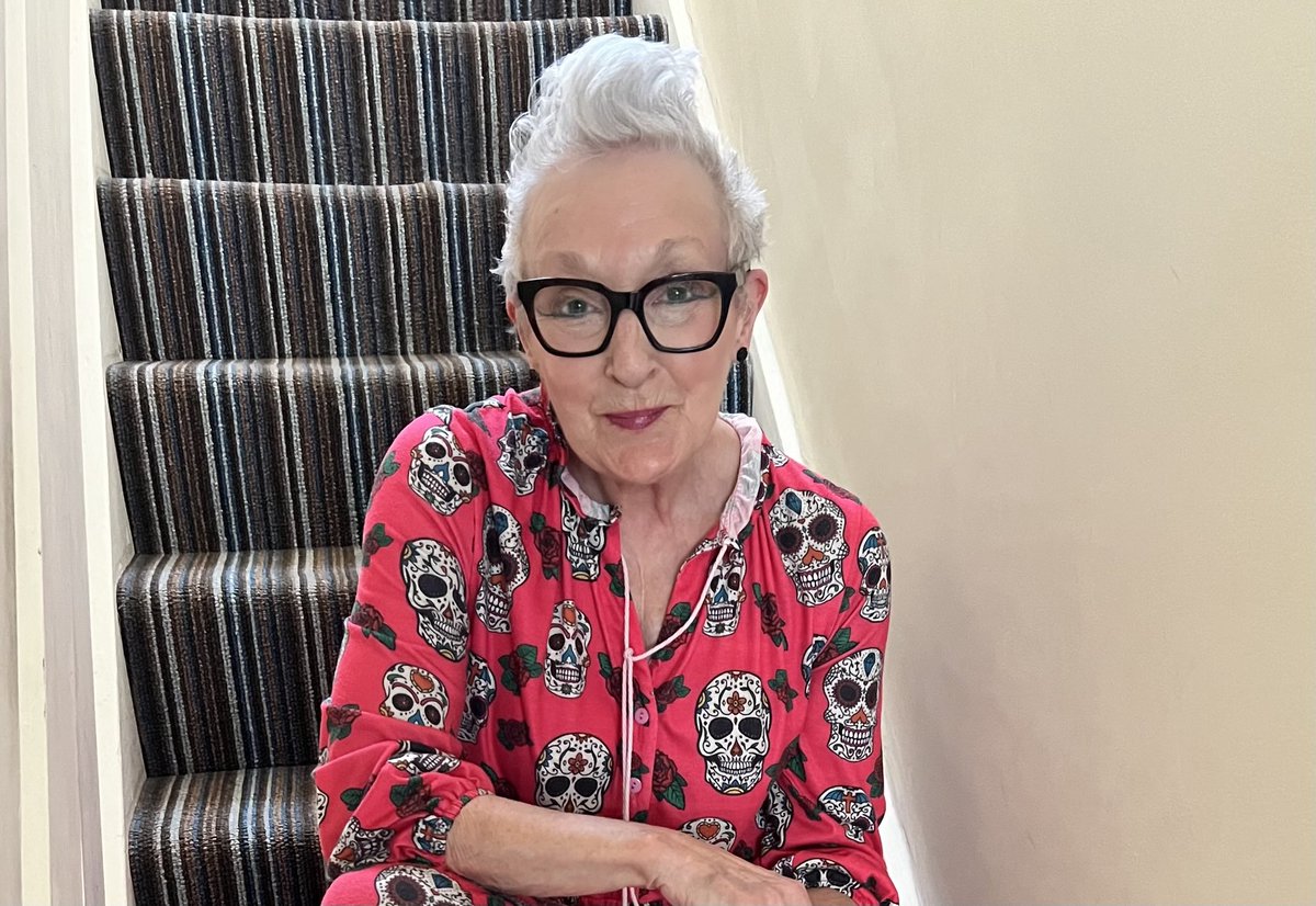Kairen Kemp (@kairenk) on Twitter photo Tonight to <a href="/KomediaBrighton/">Komedia Brighton</a> to see #OffTheChest and catching up with the delightful <a href="/EllaDormanGajic/">Ella Dorman-Gajic</a> Tonight to <a href="/KomediaBrighton/">Komedia Brighton</a> to see #OffTheChest and catching up with the delightful <a href="/EllaDormanGajic/">Ella Dorman-Gajic</a>