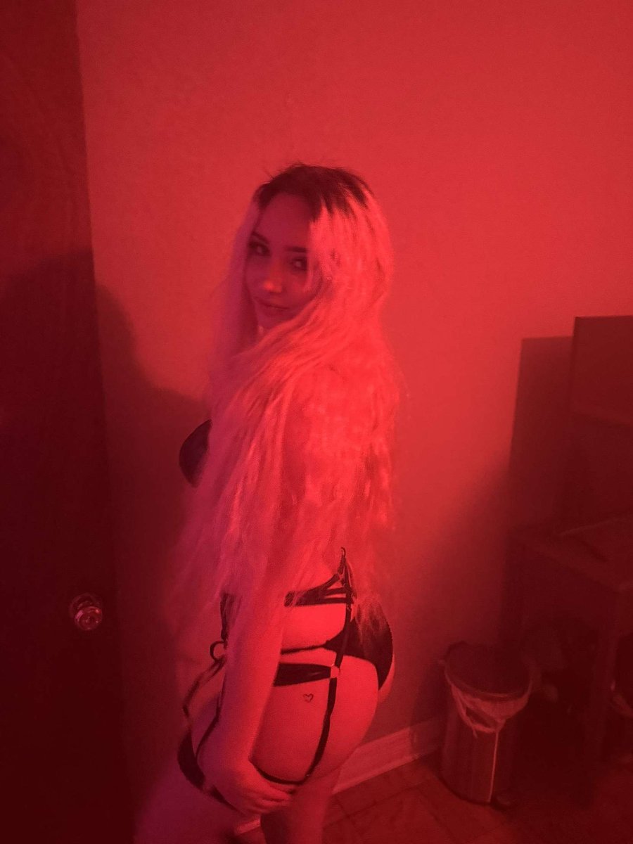 kenzieredds's tweet photo. 💞 #paypig #blonde https://t.co/YZwcek9Vy4