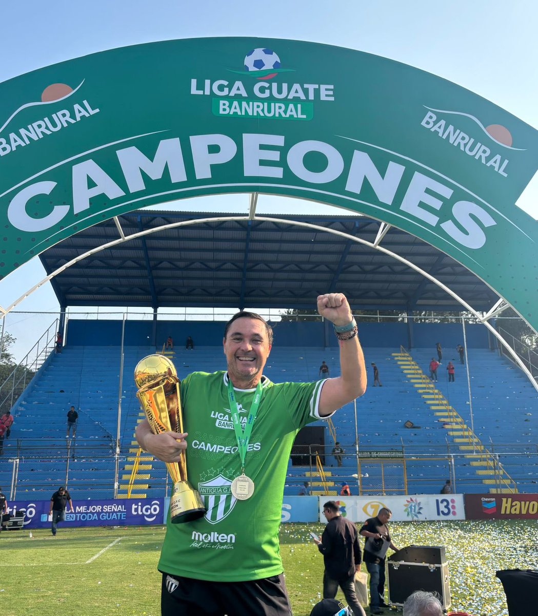 marcelinofc's tweet photo. Mientras tanto en Guatemala, @dipata se coronó campeón con el Antigua superando en la final al Municipal por global de 2-1

Capacidad y experiencia que no están siendo aprovechadas en el futbol mexicano https://t.co/nrrxK8fqtS