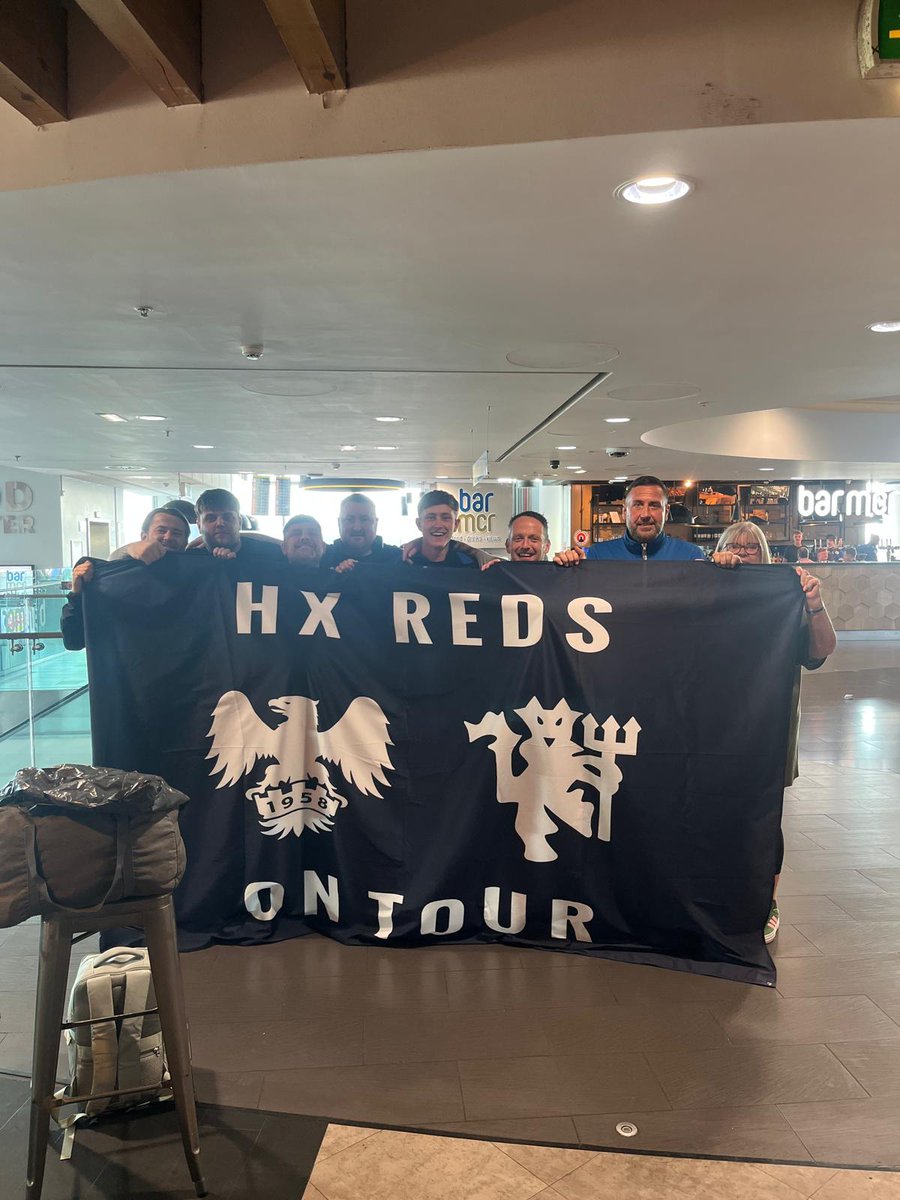 ChrisGoodfello6's tweet photo. Bilboa bound hx reds https://t.co/SMhHfORamq