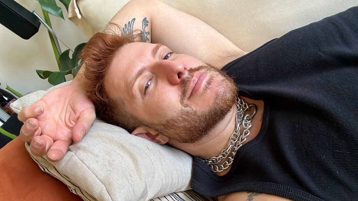 Descansinho merecido depois do lançamento da AURA TOUR no RJ e SP!!