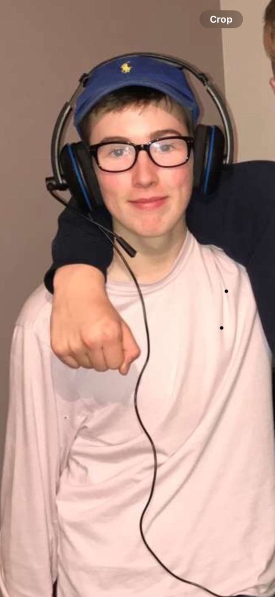 PerfectGerman88's tweet photo. Here we see the dirty cockroach dressed in his teen wolf disguise he uses to lure children in with V bucks 🤮🤮 https://t.co/euyLbjoJMG