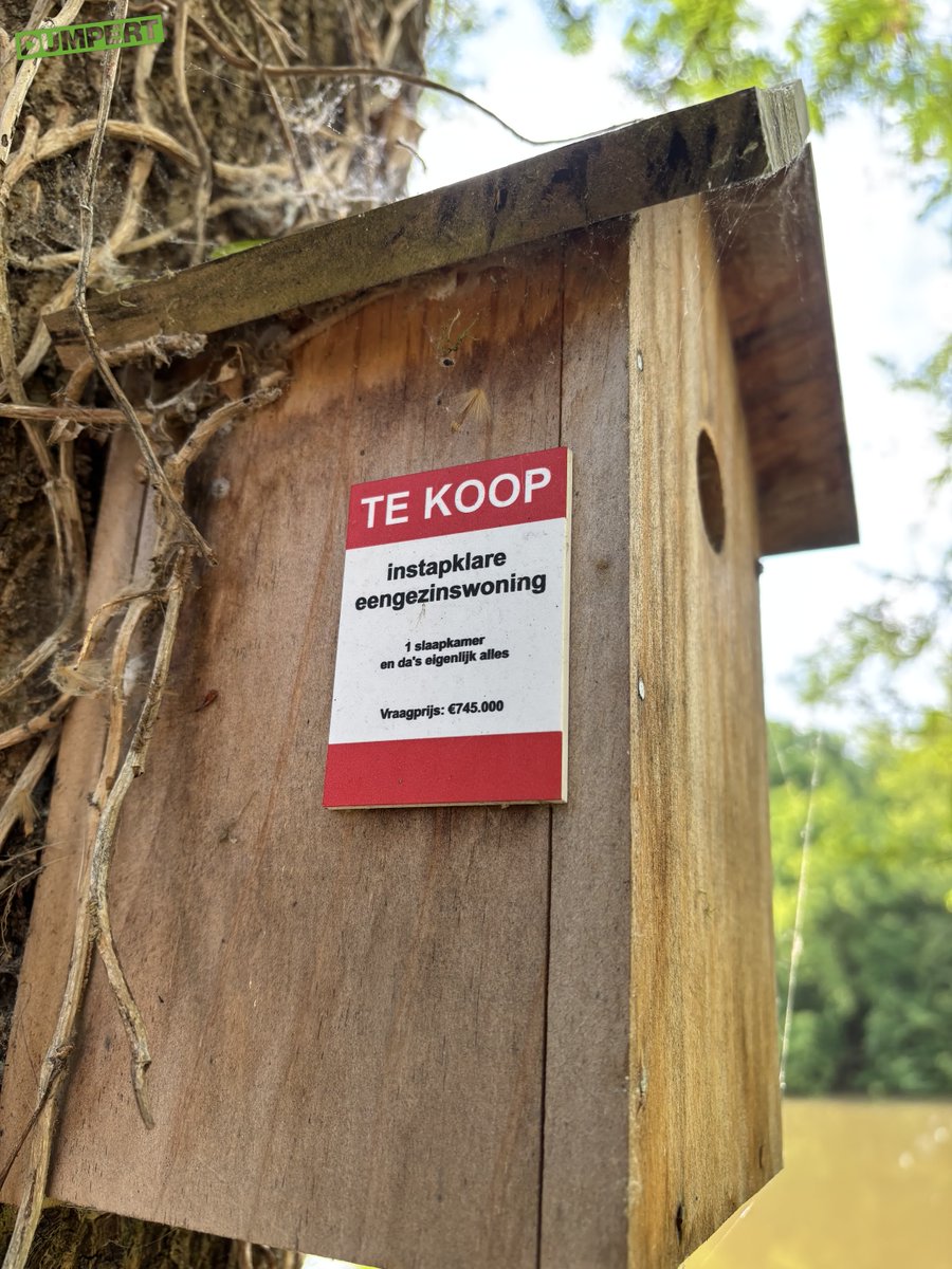 dumpert's tweet image. Koopje op de woningmarkt! Ruime instapklare eengezinswoning. #tekoop