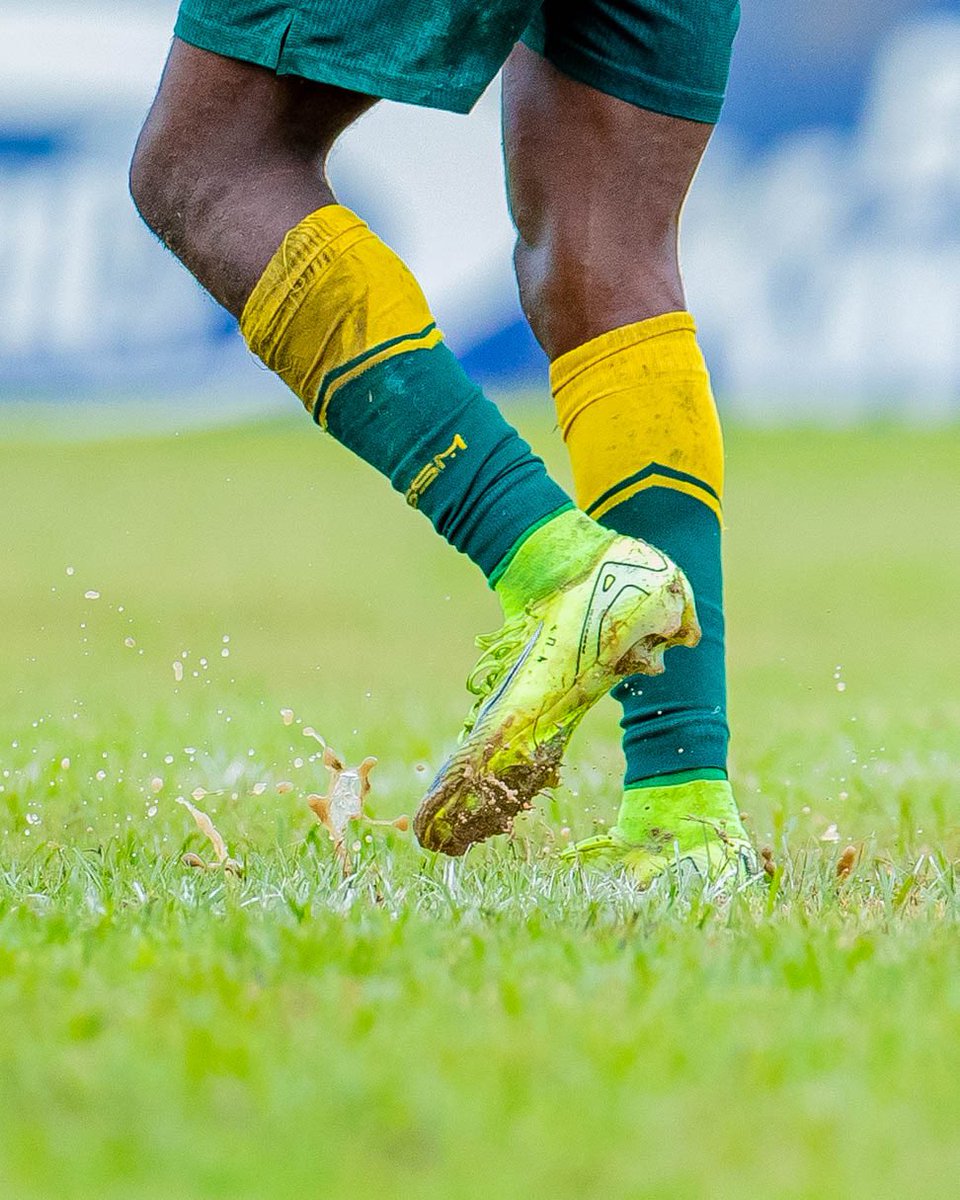 muvibe6's tweet photo. Kwa hiyo kabisa mlitaka Waarabu wa watu RS Berkane wachafuke kwenye matope kama hivi 😅

📸 || @muvibe6
#VibeLaPichaLiendelee📸 https://t.co/wWpQpH8ujk