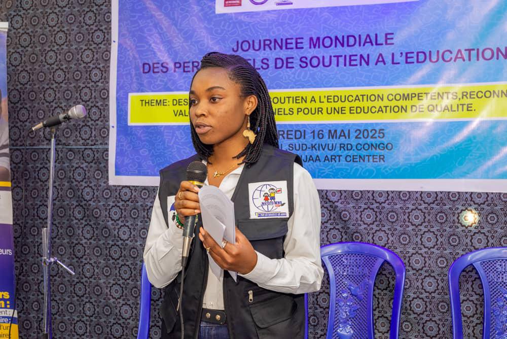 🌍 À Bukavu, la culture du vivre ensemble en paix a été mise à l'honneur lors de la Journée mondiale du vivre ensemble en paix le 16 mai.  
Le RJAE&amp;les enfants de Watoto News démontrent que la paix favorise une meilleure éducation ! 🕊️📚 #Paix #education #JMPSE #vivreensemble
