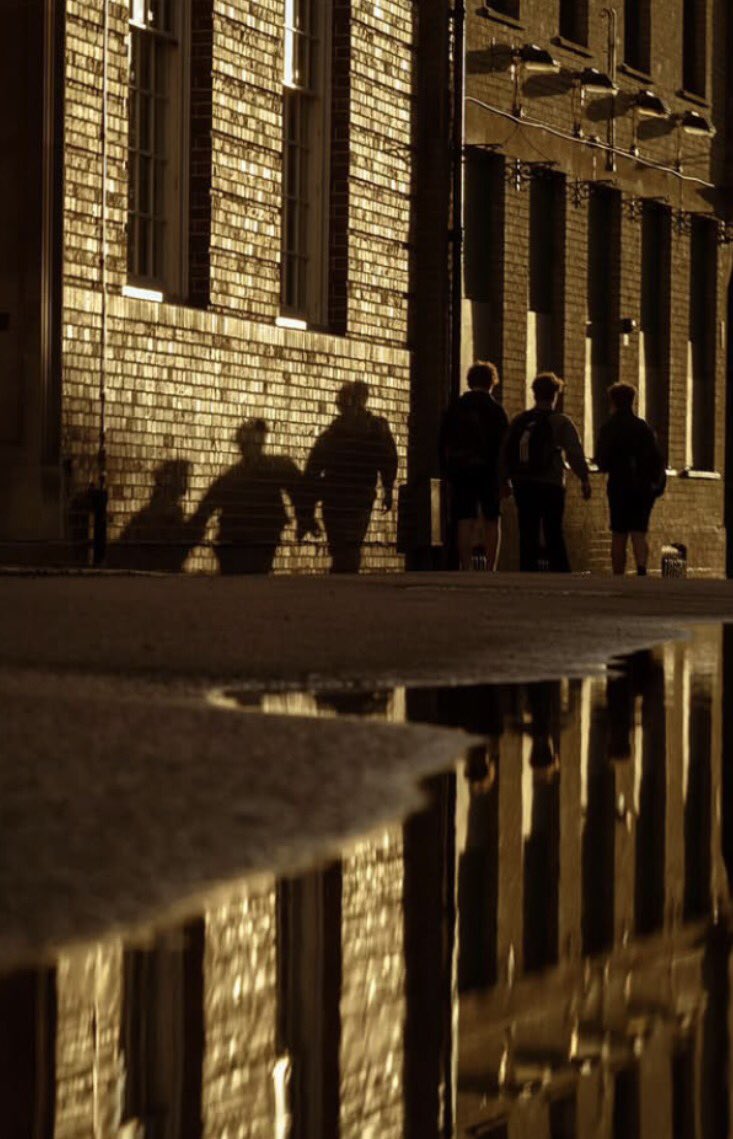 #CiSaranno anche giorni d’oro

©️Aris Sfakianos