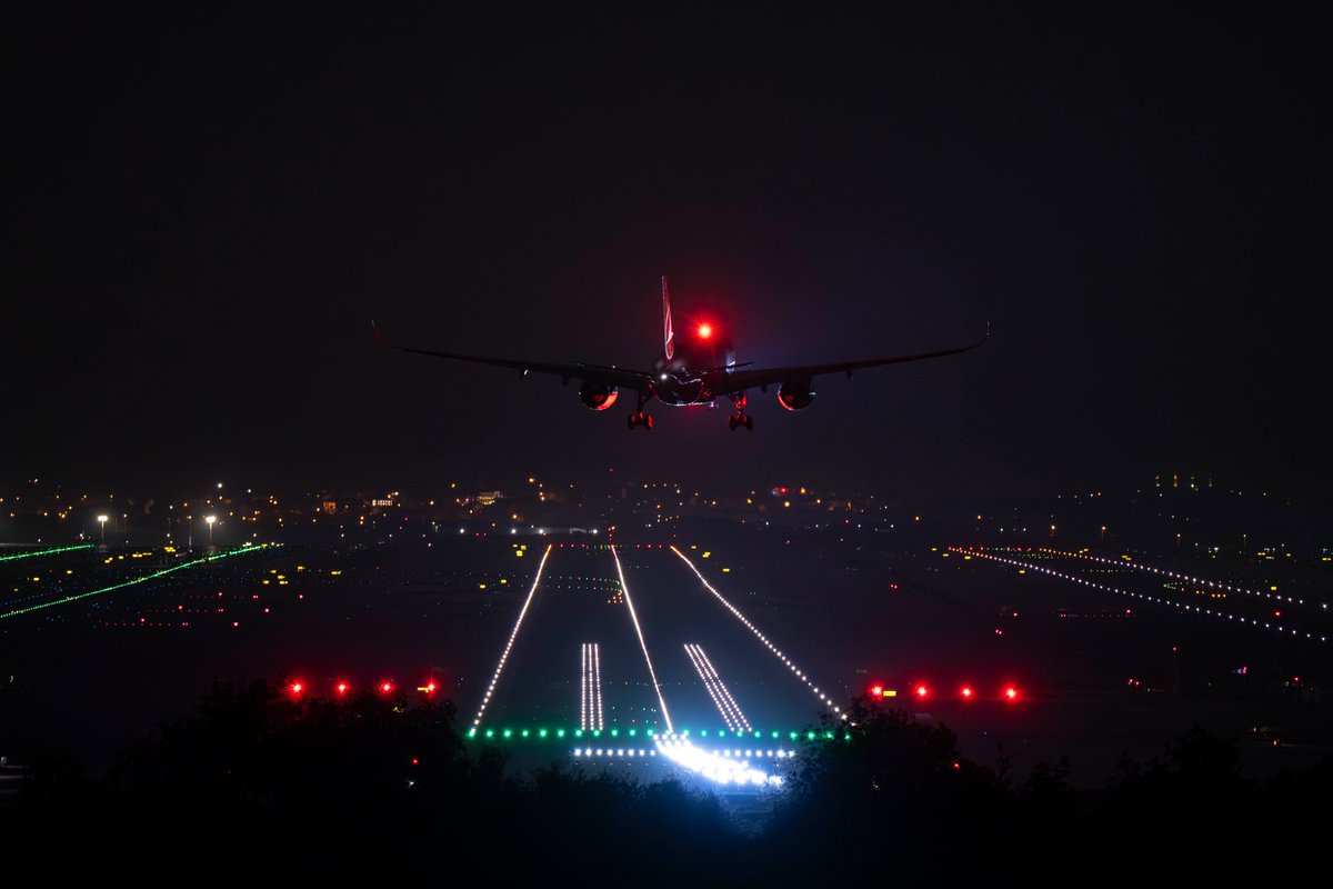 benjamin_video's tweet image. 🇹🇷 De retour d'un week-end à l'aéroport d'Istanbul, voici quelques photos malgré des conditions de spotting vraiment pas idéales ⬇️