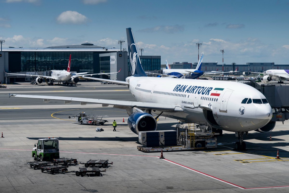 benjamin_video's tweet image. 🇹🇷 De retour d'un week-end à l'aéroport d'Istanbul, voici quelques photos malgré des conditions de spotting vraiment pas idéales ⬇️