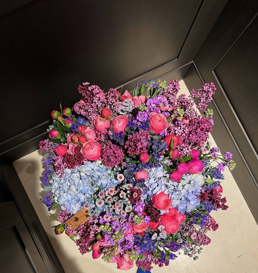 Çiçeğin güzelliğine bakar mısınız 💜🩷